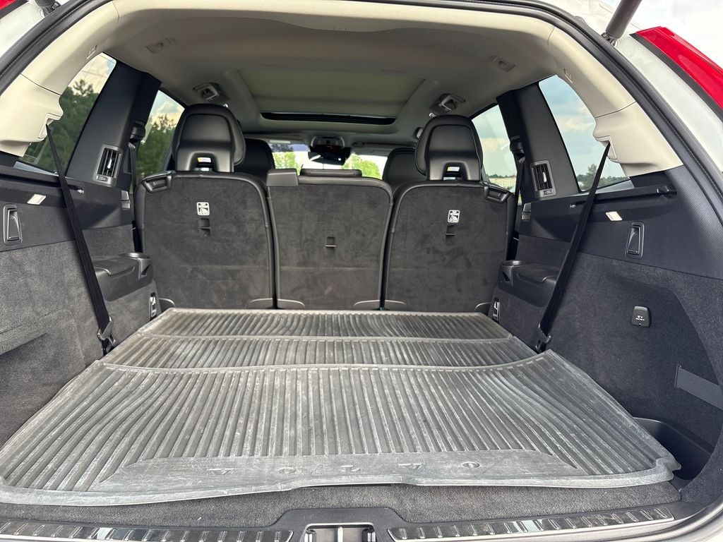 2019 Volvo XC90 T6 Momentum