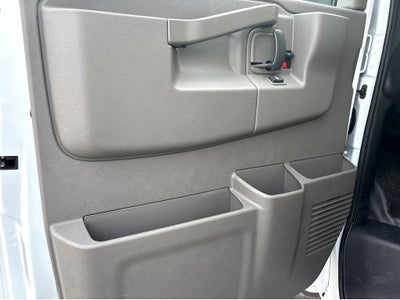 2025 Chevrolet Express Cutaway 3500 1WT