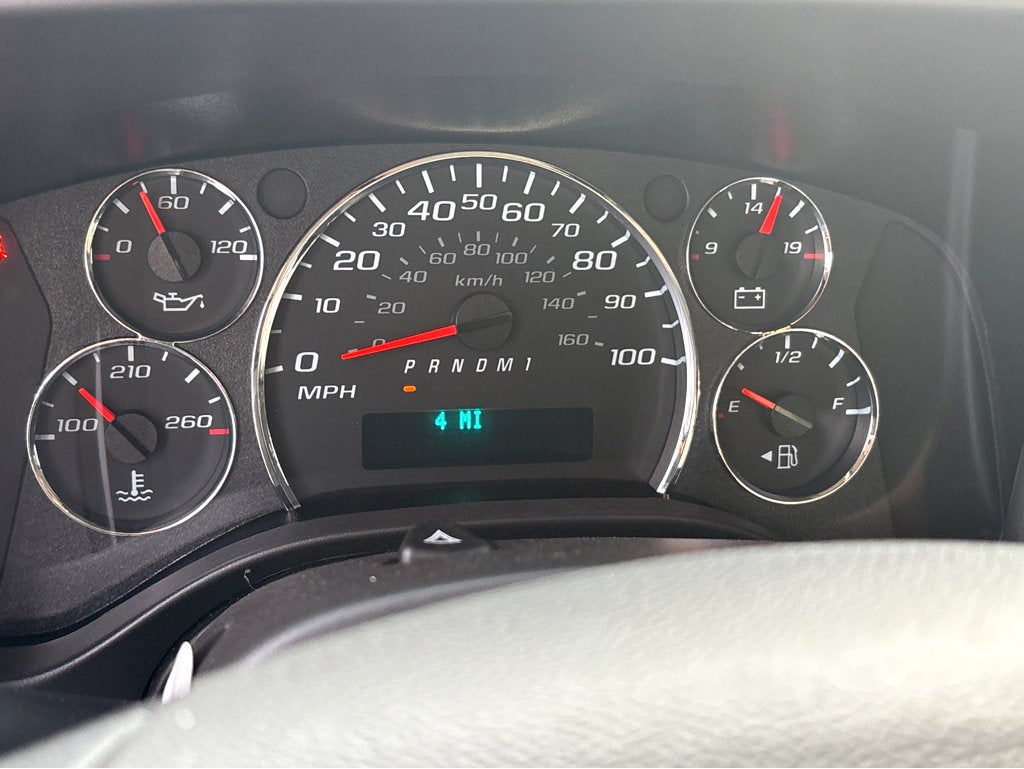 2025 Chevrolet Express Cutaway 3500 1WT