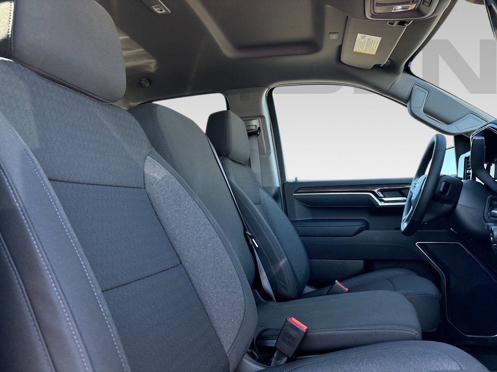 2025 Chevrolet Silverado 1500 LT (2FL)