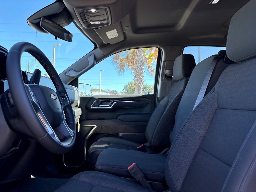 2025 Chevrolet Silverado 1500 LT (2FL)