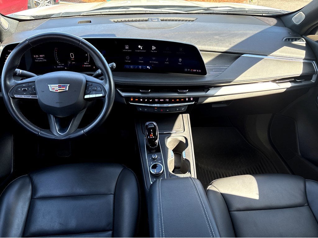 2024 Cadillac XT4 Premium Luxury