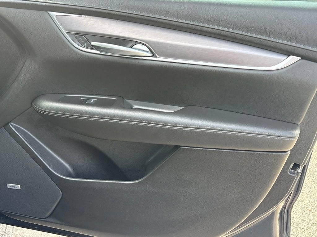2022 Cadillac XT5 Luxury