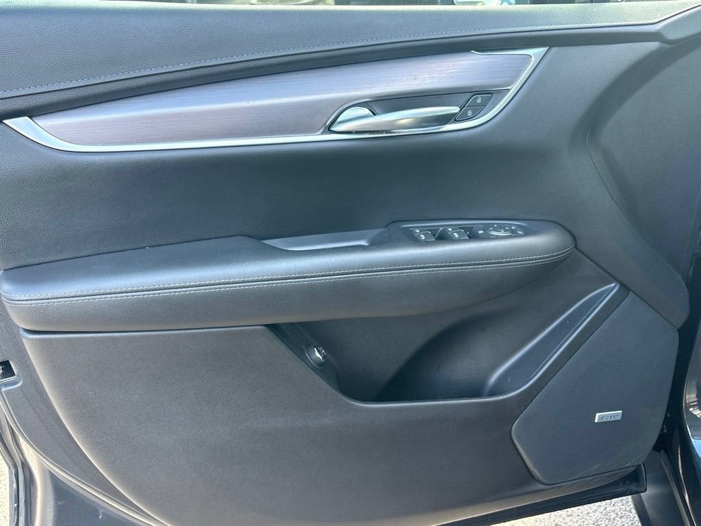 2022 Cadillac XT5 Luxury