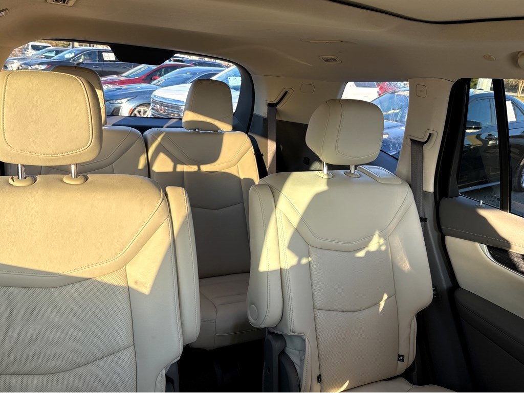 2022 Cadillac XT6 Premium Luxury