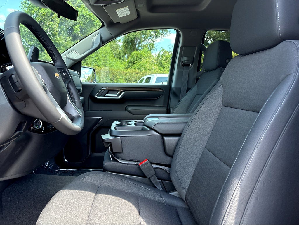 2025 Chevrolet Silverado 1500 LT (2FL)