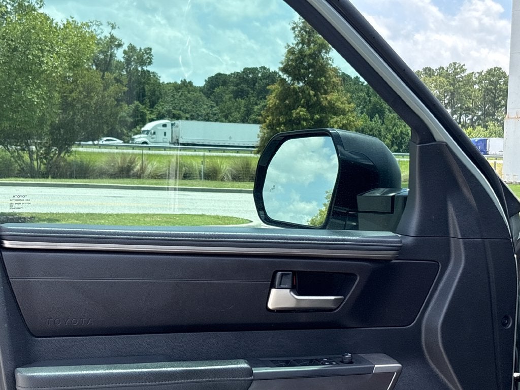 2024 Toyota Tundra 4WD SR5