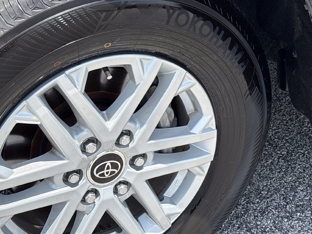 2024 Toyota Tundra 4WD SR5