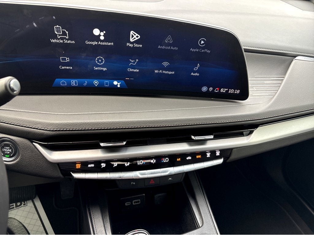 2025 Cadillac XT4 Premium Luxury