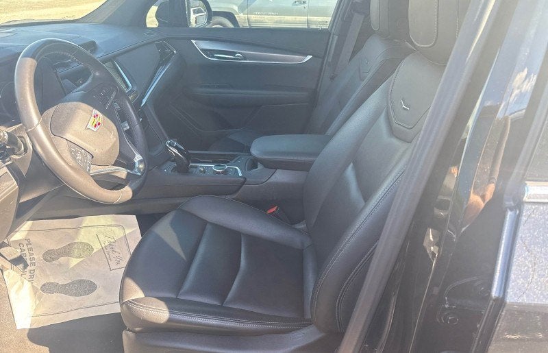 2024 Cadillac XT6 Luxury