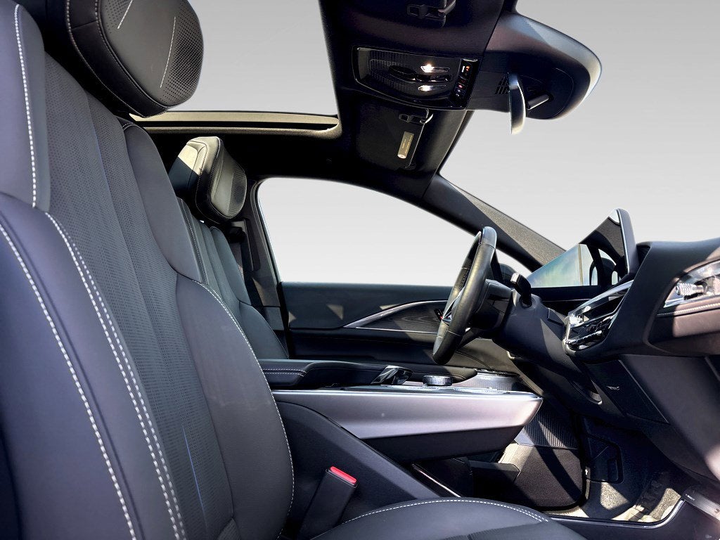 2024 Cadillac LYRIQ Sport 2