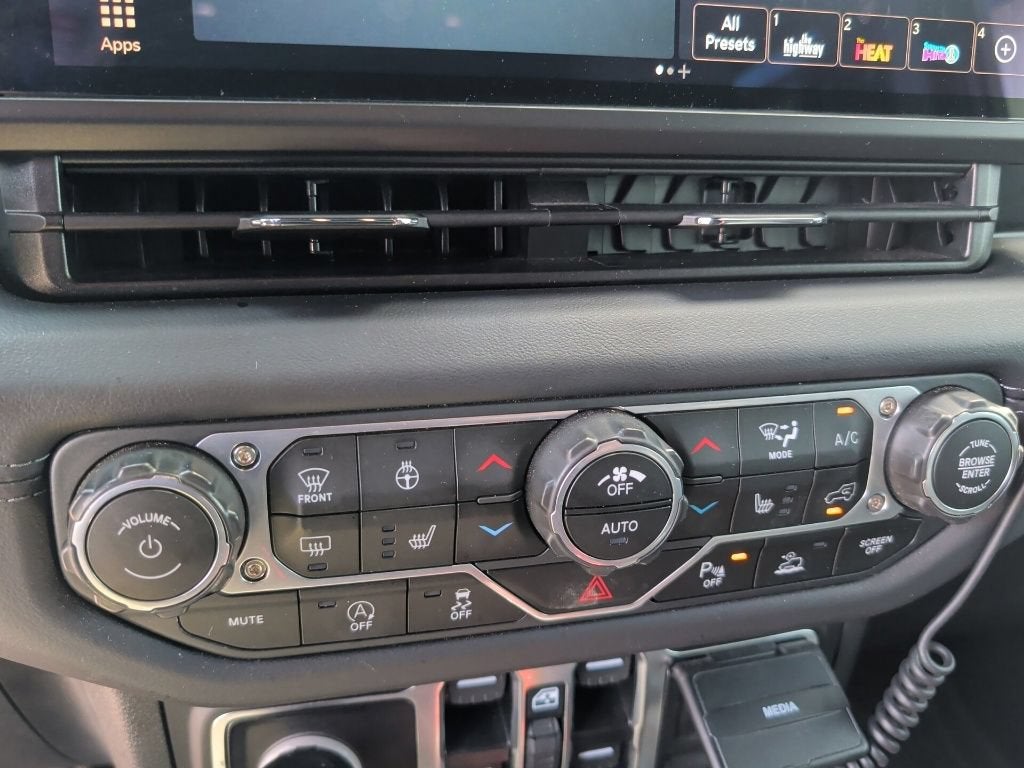 2025 Jeep Wrangler Base