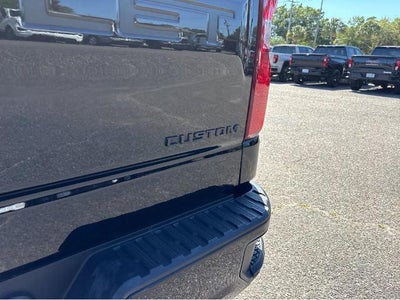 2025 Chevrolet Silverado 1500 Custom
