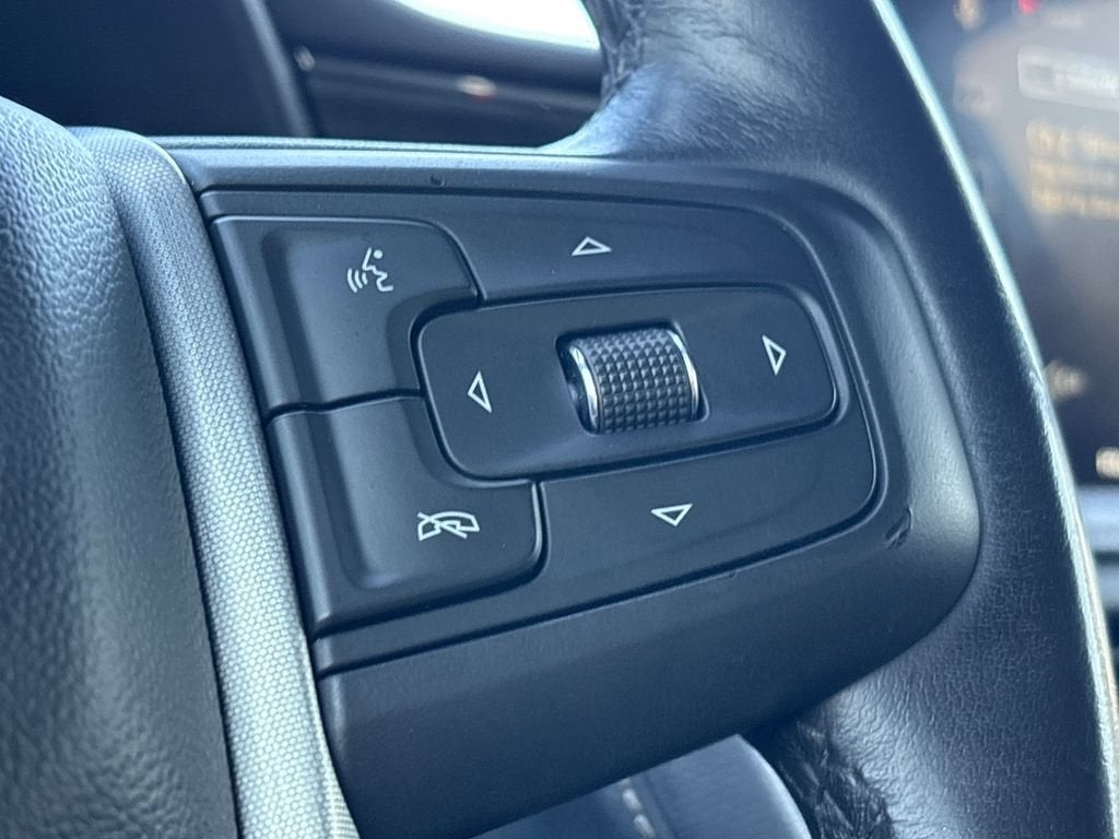 2023 GMC Yukon Base