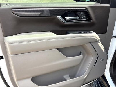 2025 GMC Yukon Elevation