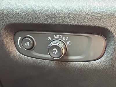 2023 Chevrolet Traverse Base