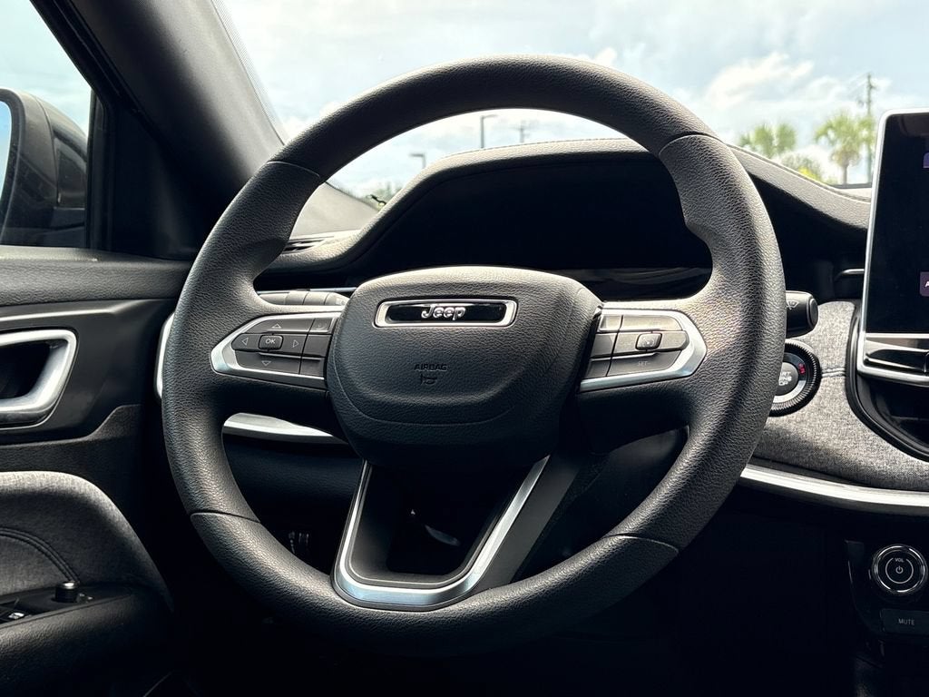 2024 Jeep Compass Base