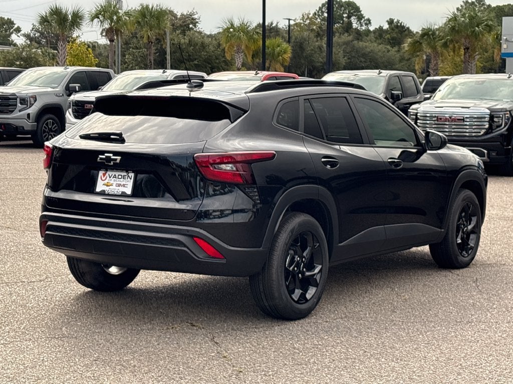 2026 Chevrolet Trax LT - Photo 10