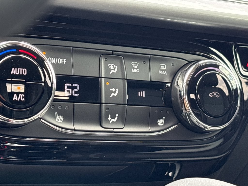 2026 Chevrolet Trax LT - Photo 18