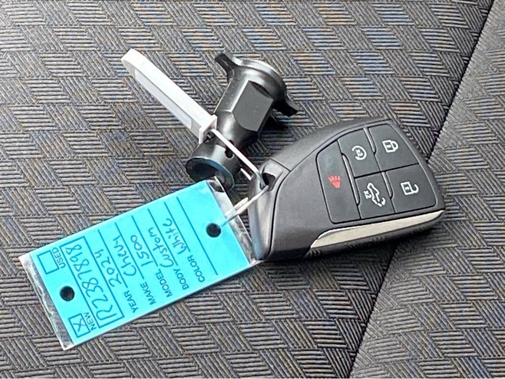 2024 Chevrolet Silverado 1500 Custom