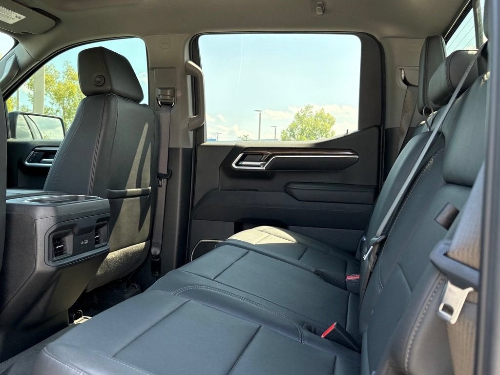 2025 Chevrolet Silverado 1500 Base