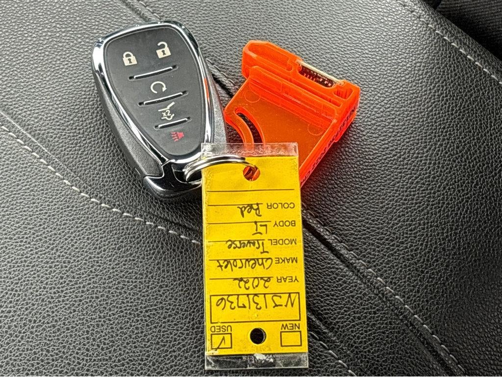 2022 Chevrolet Traverse LT Cloth