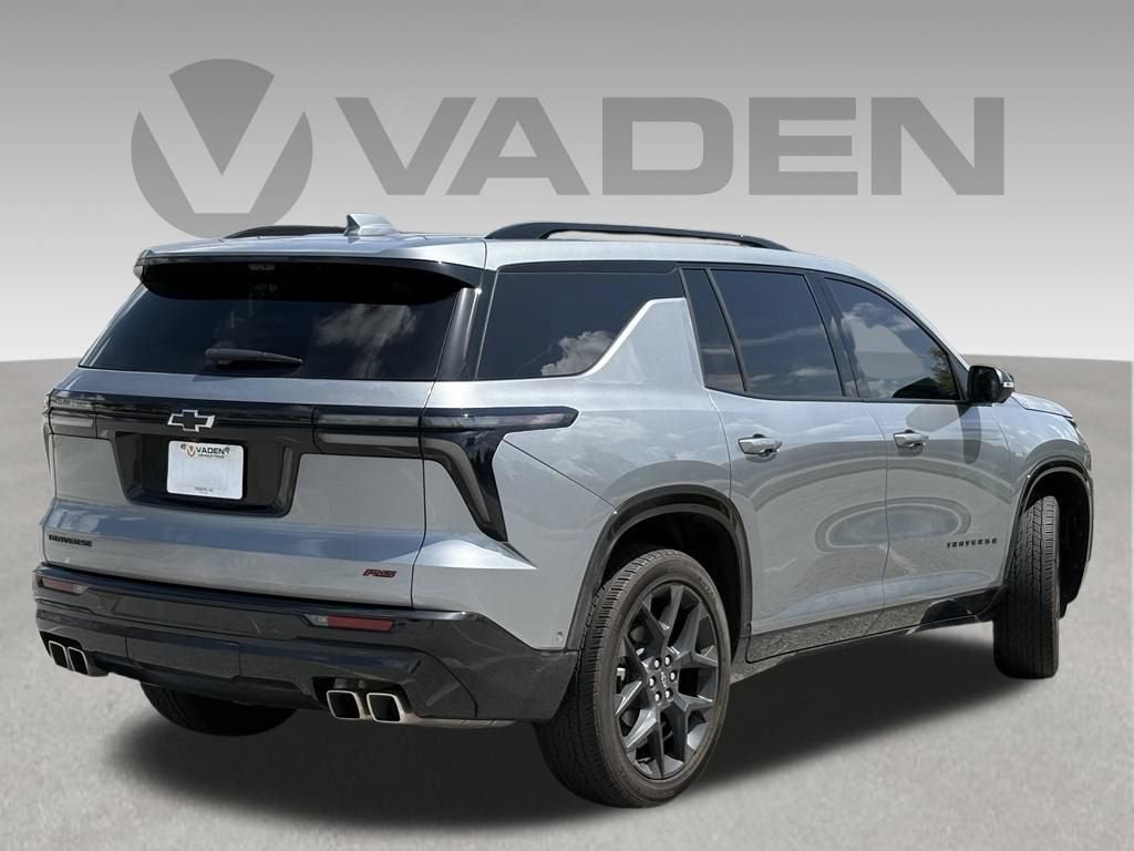 2024 Chevrolet Traverse Base