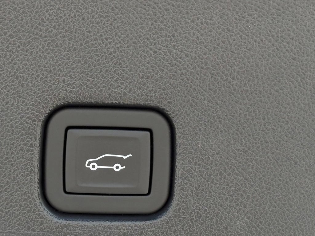 2024 Chevrolet Traverse Base