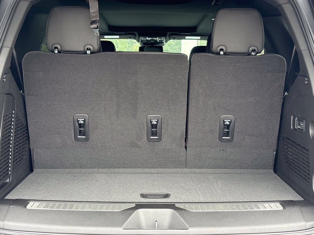 2027 Chevrolet Tahoe RST
