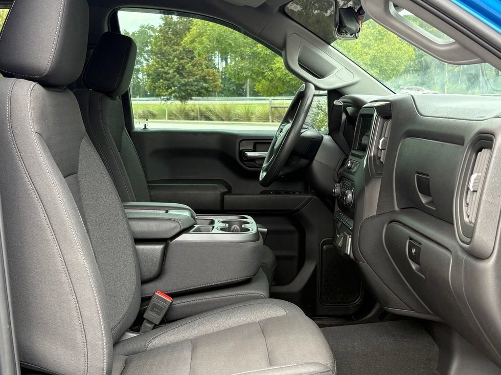 2025 Chevrolet Silverado 1500 Base