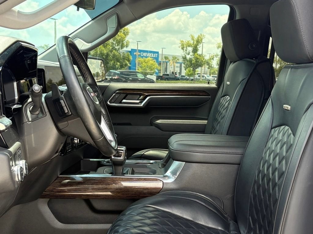 2025 GMC Sierra 1500 Base