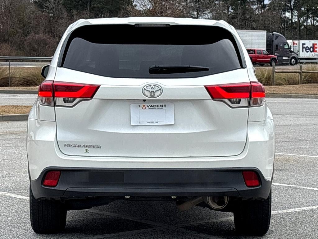 2019 Toyota Highlander LE
