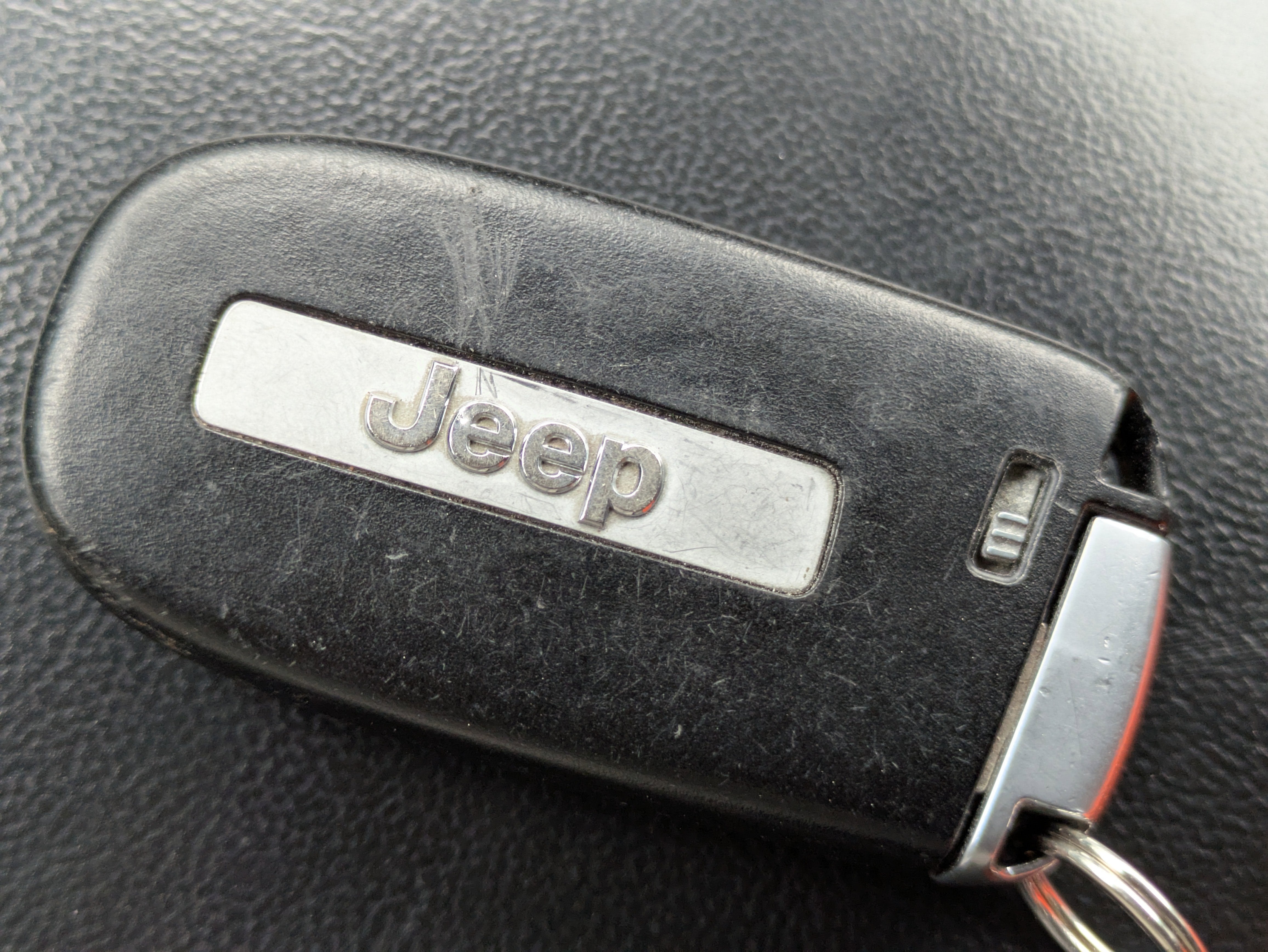 2019 Jeep Grand Cherokee Laredo E 4x2