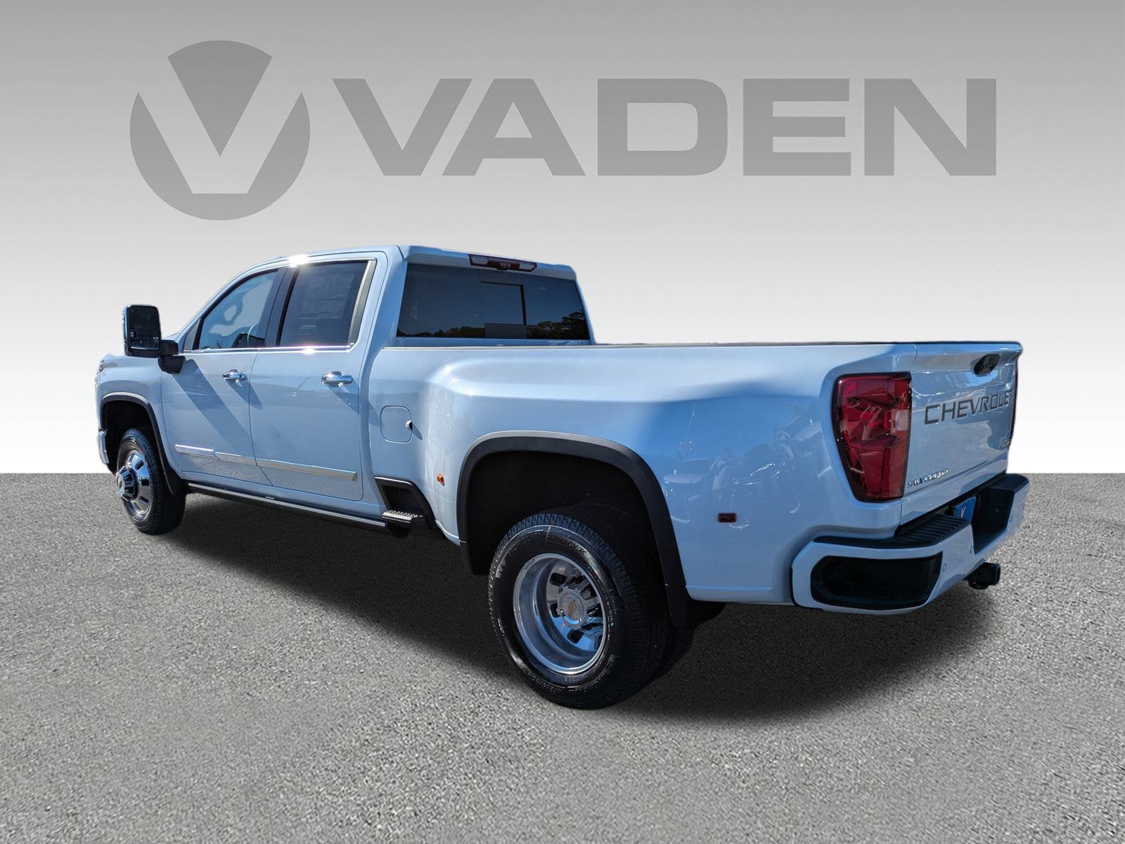 2026 Chevrolet Silverado 3500 HD High Country