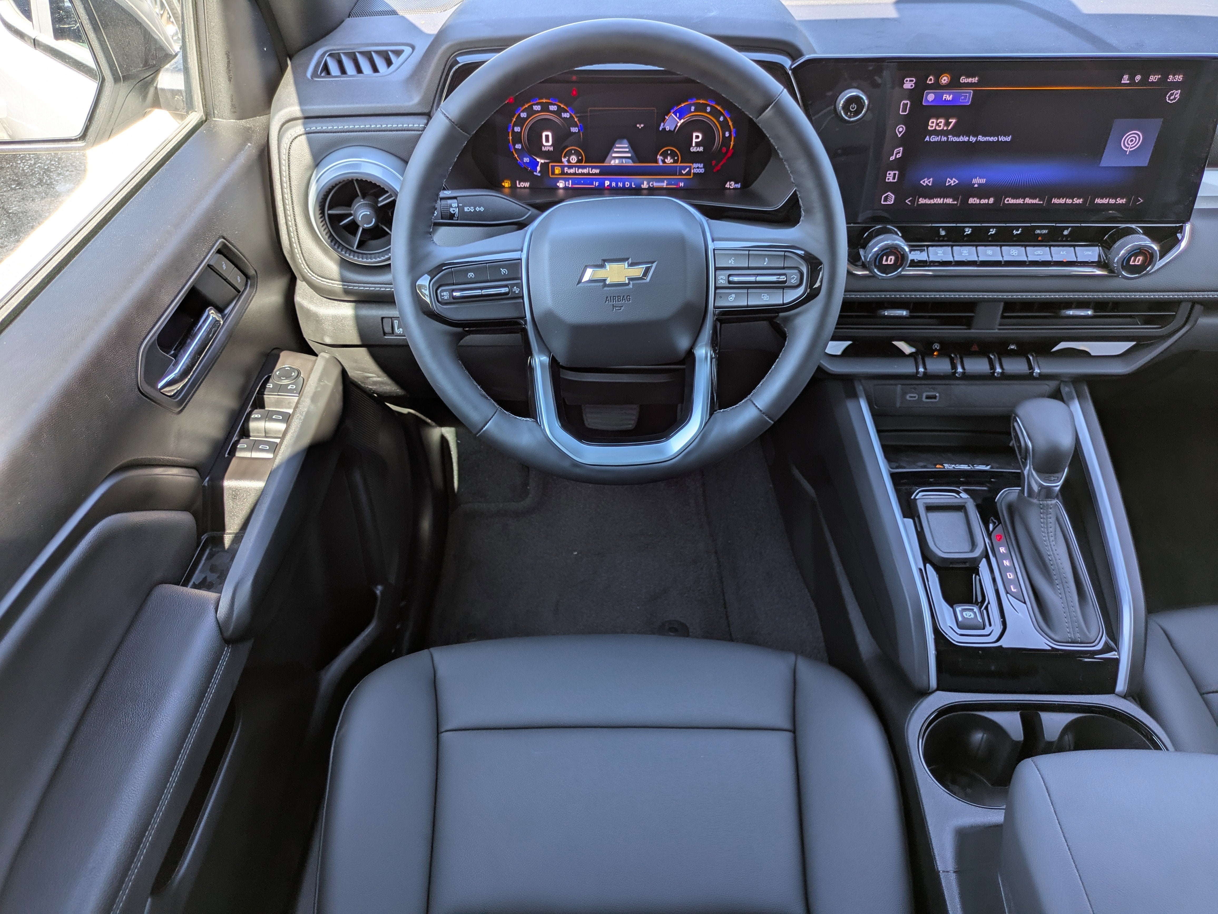 2025 Chevrolet Colorado WT/LT