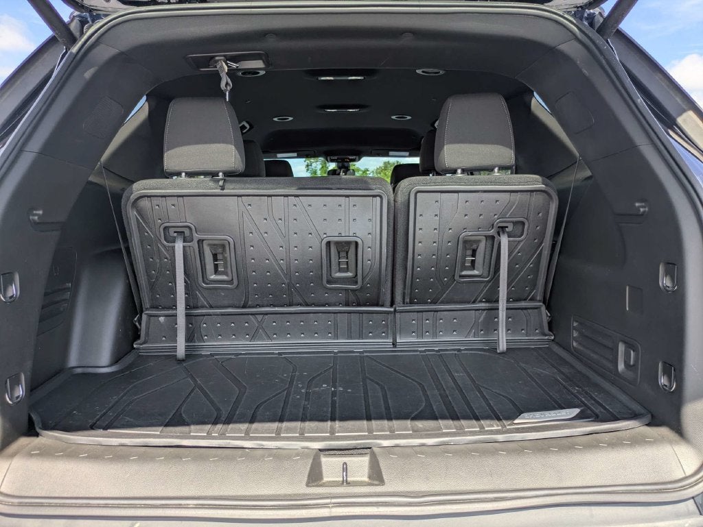 2024 Chevrolet Traverse Limited LT Cloth