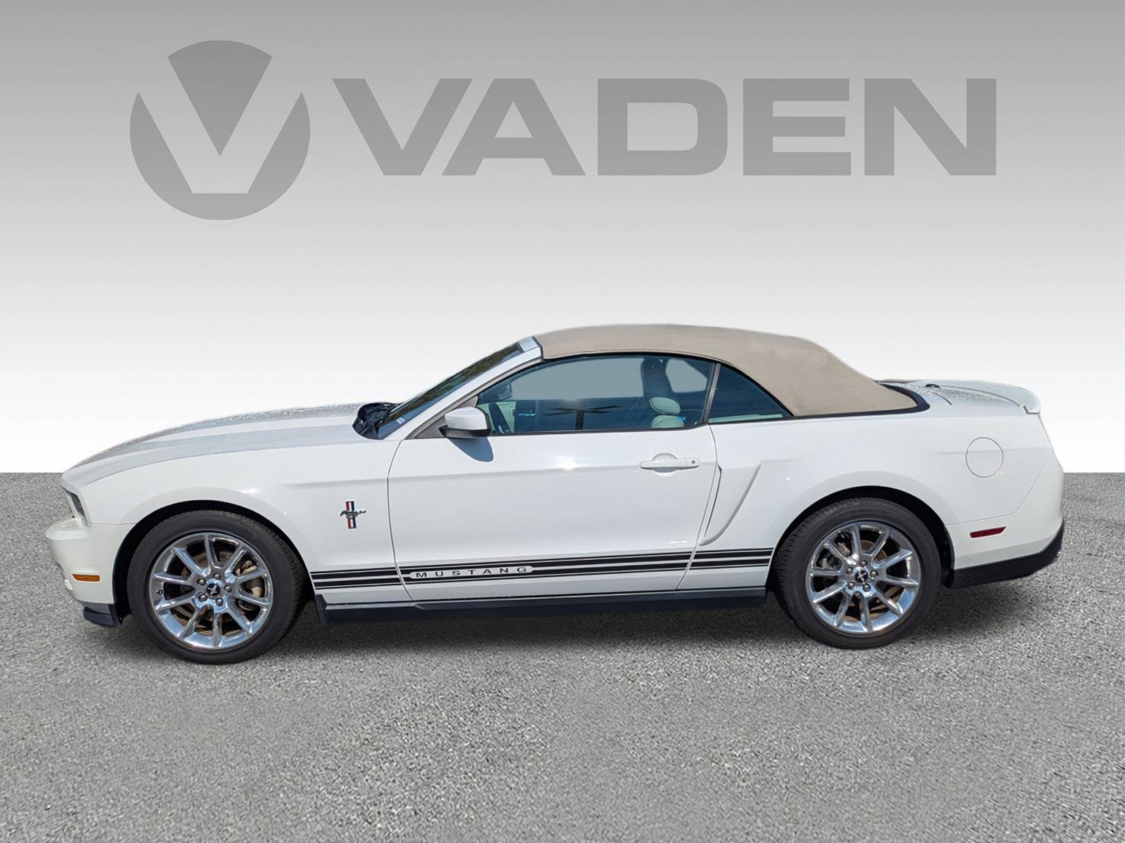 2011 Ford Mustang V6
