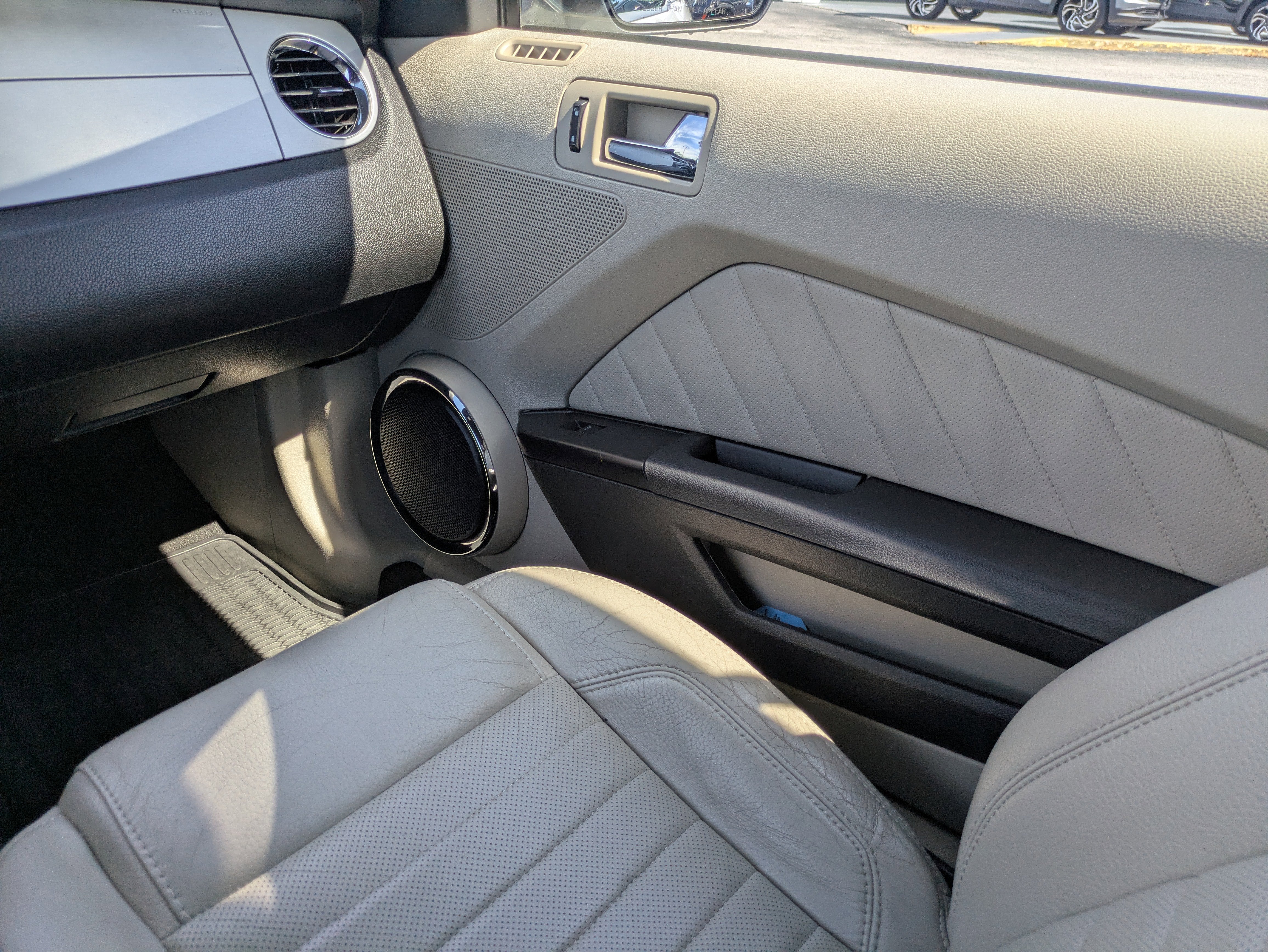 2011 Ford Mustang V6