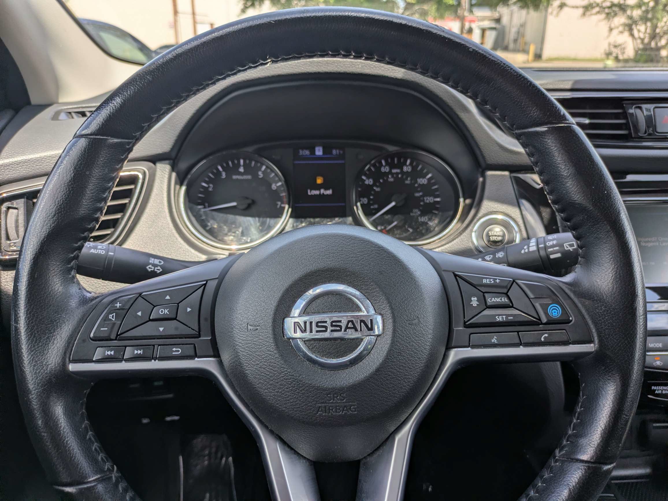 2022 Nissan Rogue Sport SL FWD Xtronic CVT