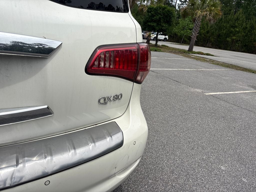 2016 INFINITI QX80 Base