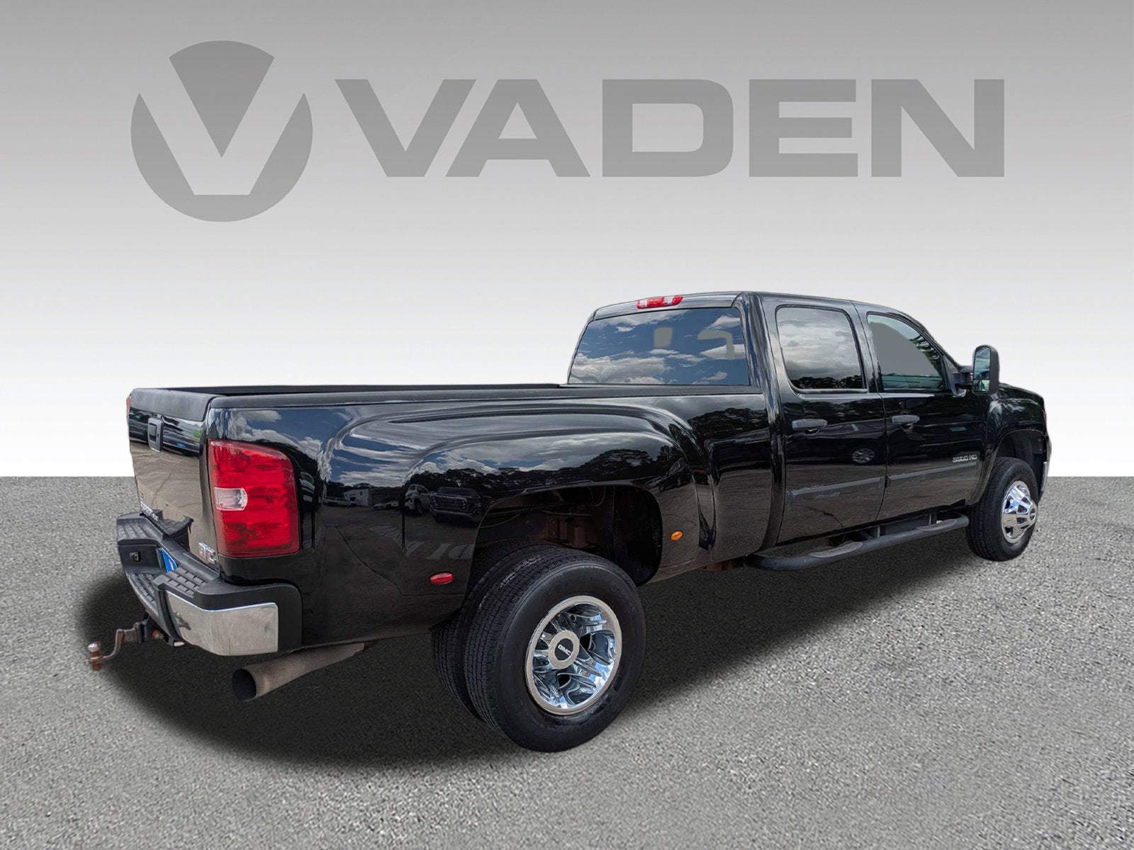 2011 GMC Sierra 3500 HD DRW SLE
