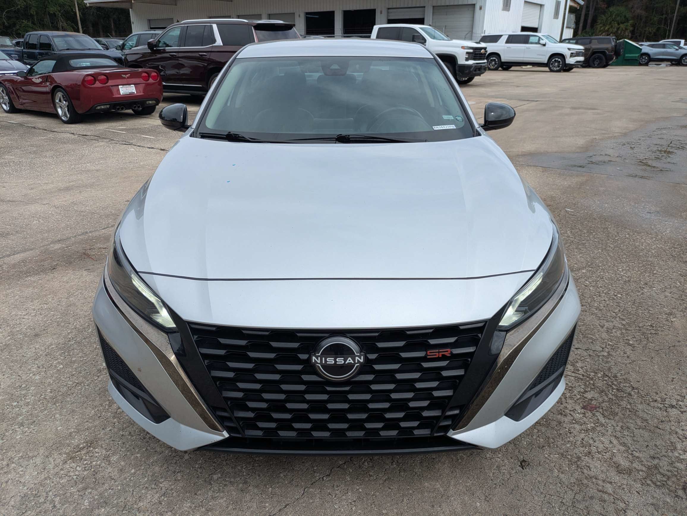 2024 Nissan Altima SR FWD