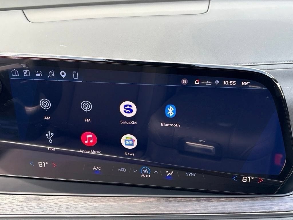 2026 Chevrolet Suburban Premier - Photo 11