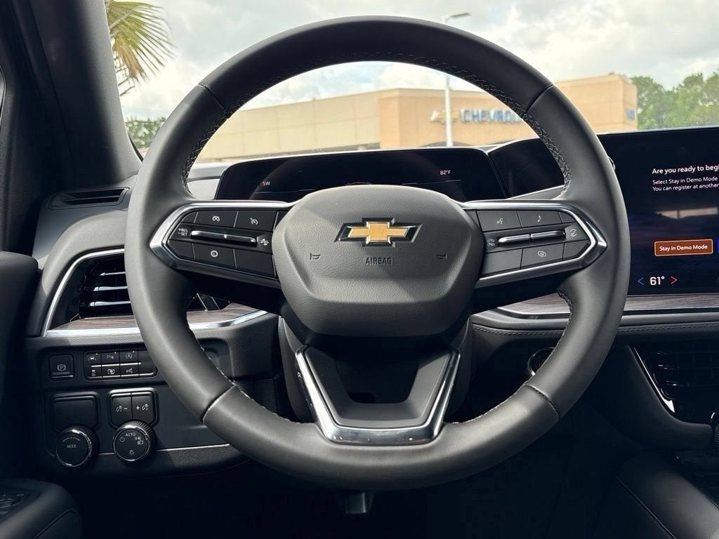 2026 Chevrolet Suburban Premier - Photo 15