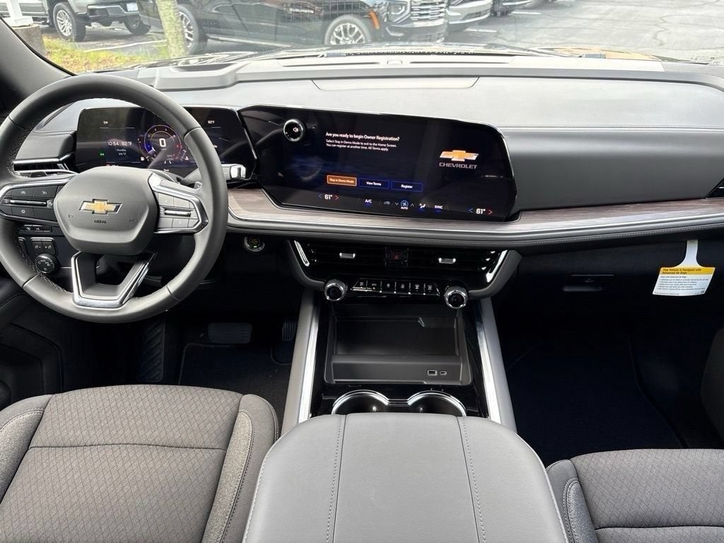 2026 Chevrolet Suburban Premier - Photo 23