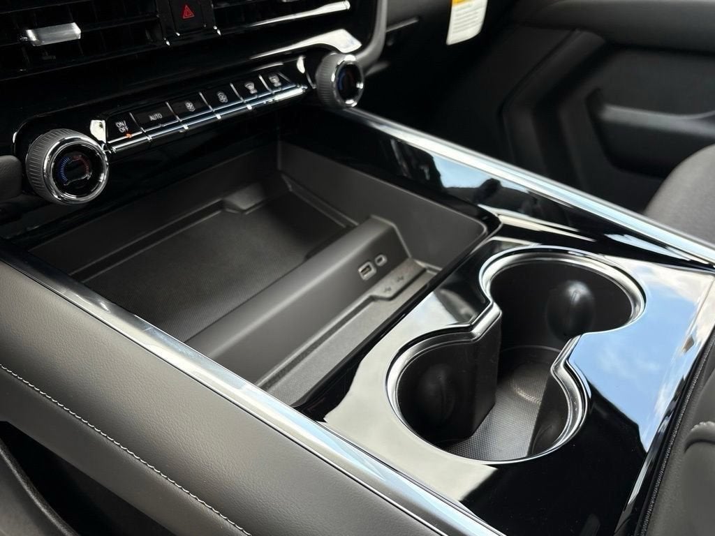 2026 Chevrolet Suburban Premier - Photo 9
