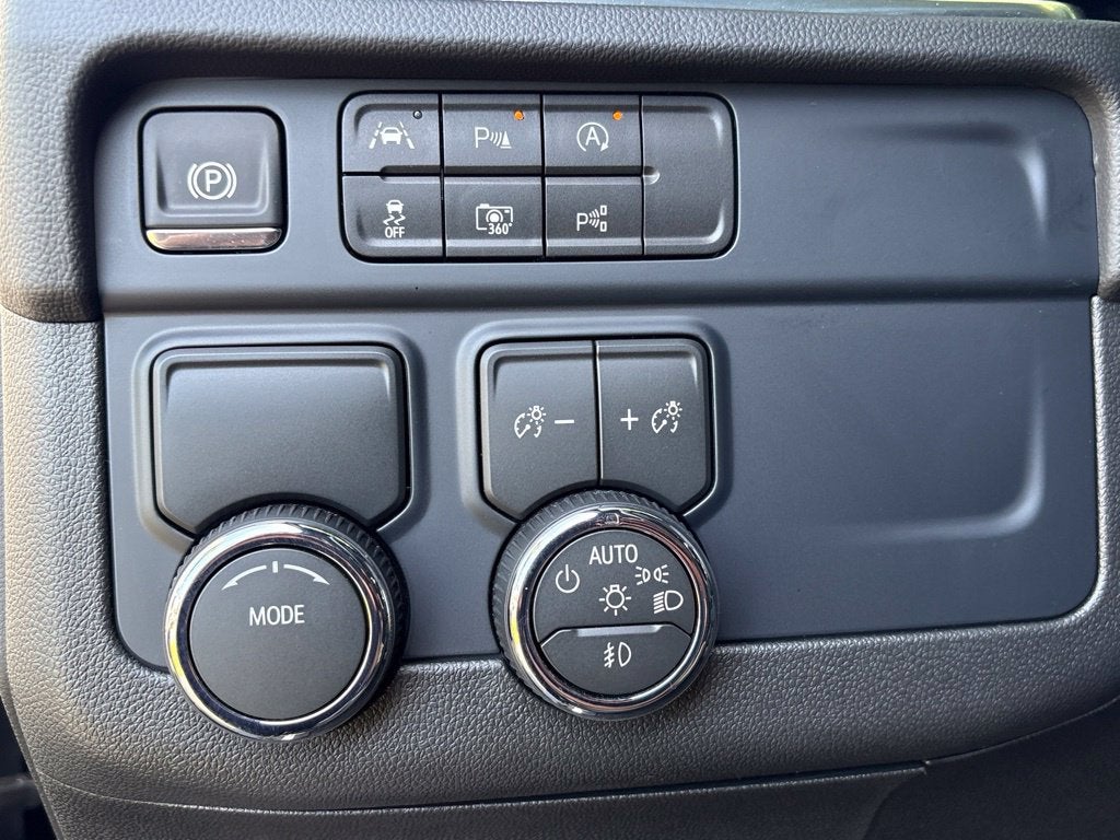 2026 Chevrolet Tahoe Premier - Photo 30