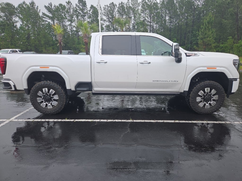 2025 GMC Sierra 2500 HD Denali