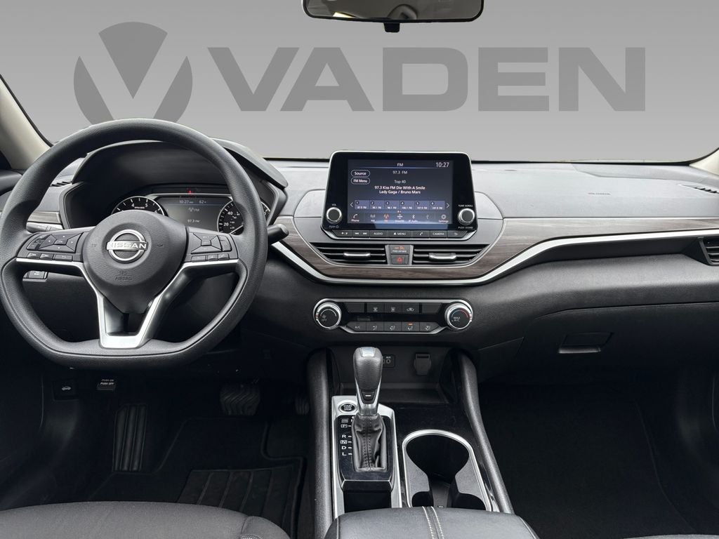 Used 2024 Nissan Altima SV with VIN 1N4BL4DV8RN313722 for sale in Hinesville, GA