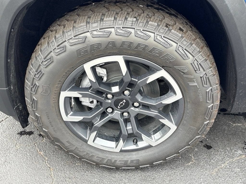 2027 Chevrolet Equinox ACTIV - Photo 11